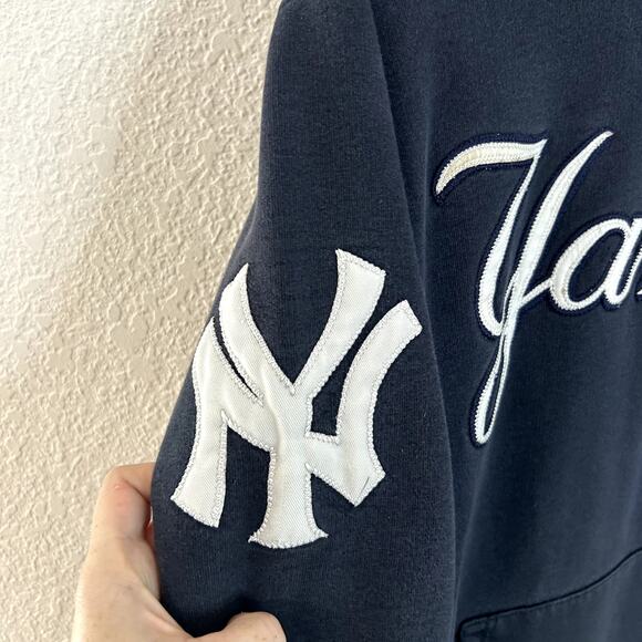 Stitches New York Yankees Heavyweight Sweatshirt Mens Size Medium Navy Fade - Picture 8 of 8